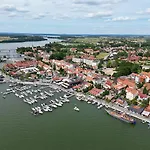 P R A T U M - Zadaszona Przeszklona Pergola W Ogrodzie Mikołajki