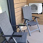 P R A T U M 公寓 *