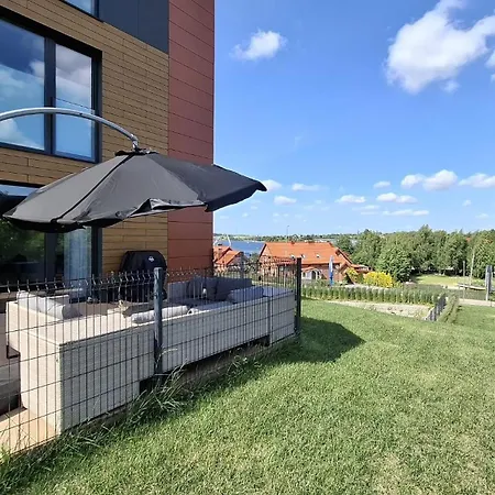 Pratum Prywatny Ogrod Z Tarasem アパート Mikołajki