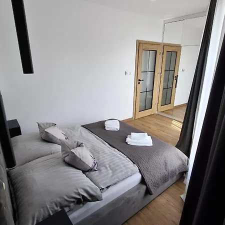 Pratum Prywatny Ogrod Z Tarasem *